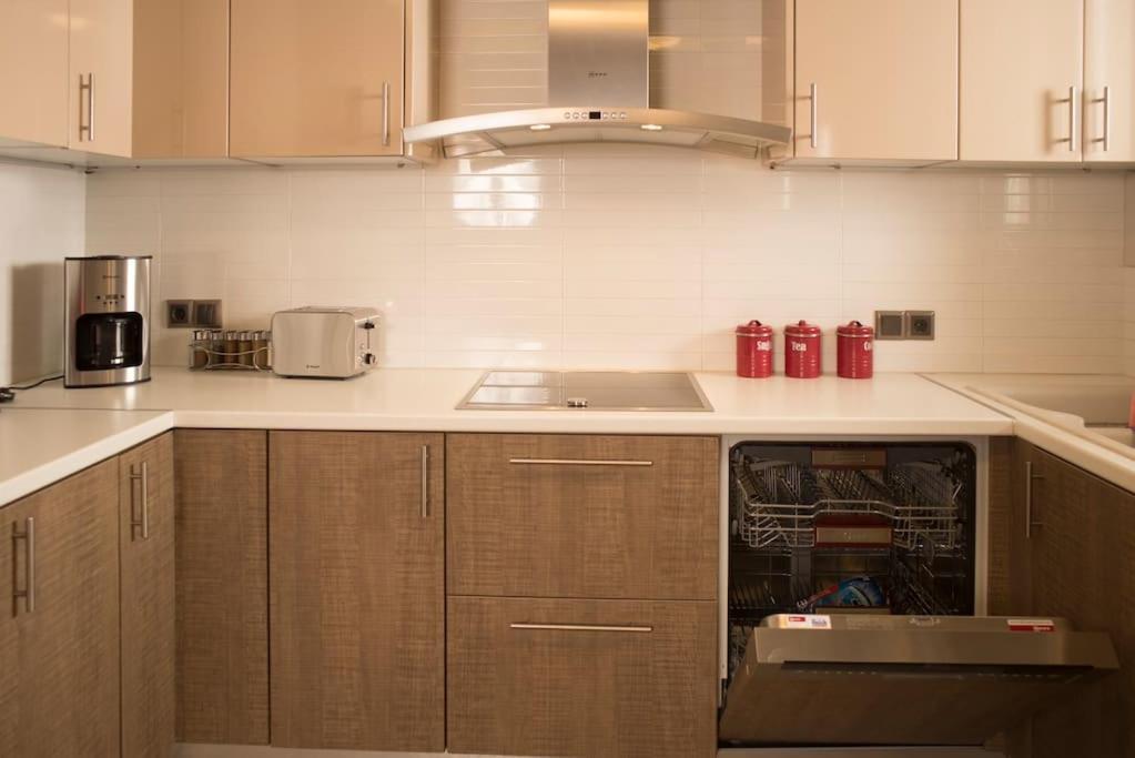 Deluxe Apartment In The Center Kalamáta Eksteriør bilde