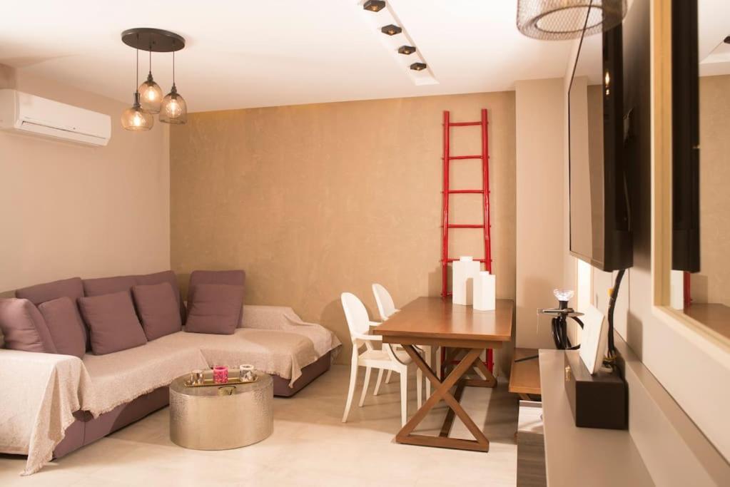Deluxe Apartment In The Center Kalamáta Eksteriør bilde